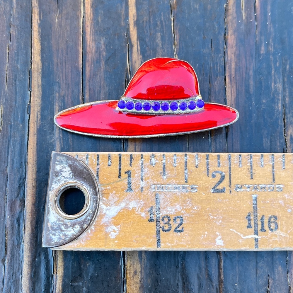 $5 Bundled 💘 Vintage Red Hat Society Pin - Picture 5 of 5